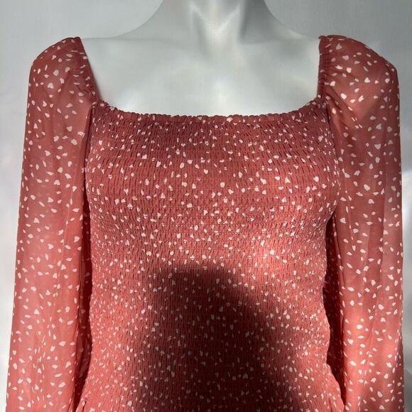 Lush Stitch Fix Smocked Sheer puff sleeve pink top - Picture 5 of 9